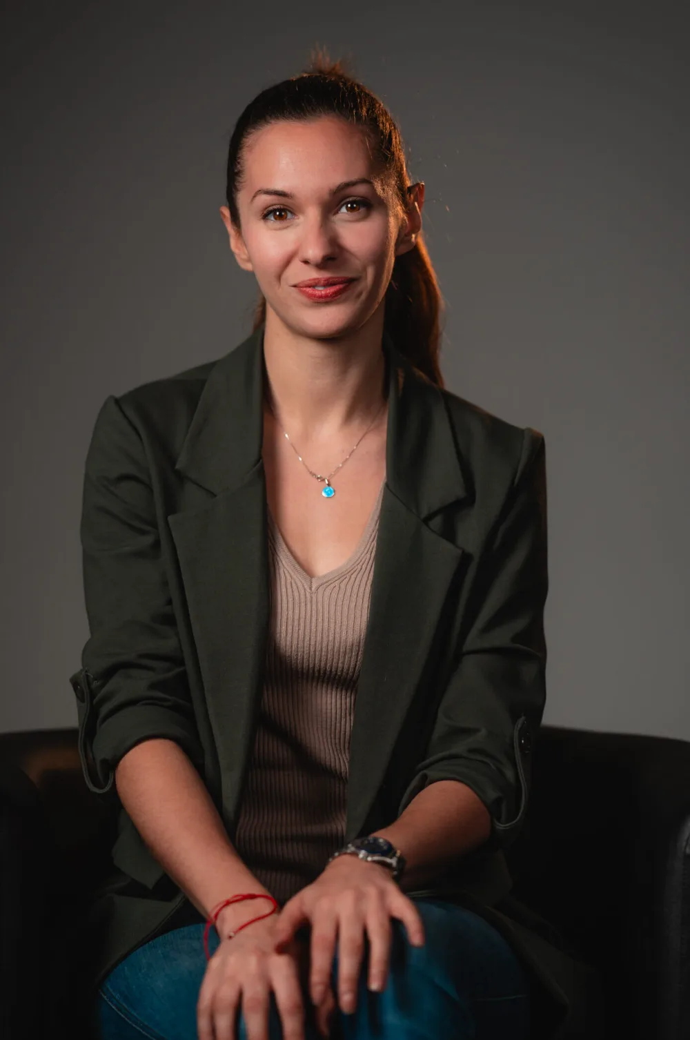 Retrato de Andrea Petrova, diseñadora y desarrolladora web en Madrid