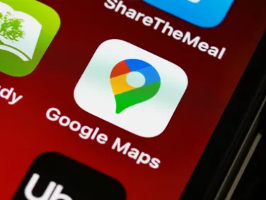 Icono de Google Maps en la pantalla de un móvil